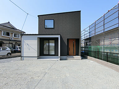 タナカホームズの施工事例「萩市 無田ヶ原2Bモデルハウス」の画像1