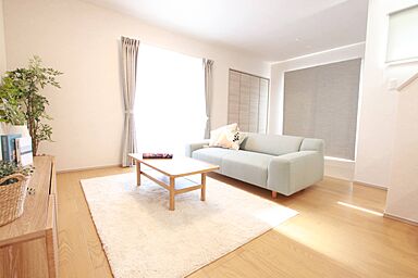 タナカホームズの施工事例「萩市 無田ヶ原2Bモデルハウス」の画像2