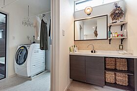 株式会社サンクスホーム 鈴鹿支店の施工事例「ペットルームのあるリビング中心の平屋」の画像2