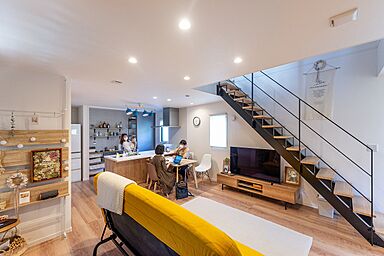 イオンハウジング則武新町店/サンクスホーム名古屋の施工事例「日常の動線が楽になる家族想いなお家」の画像