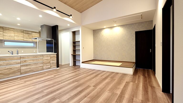 新日本ホームズ株式会社 マリナ通りモデルホームの公式画像_リビング2