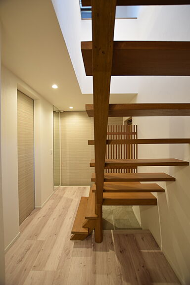 【高級注文住宅専門】zuttoの施工事例「空をつかまえる住まい」の画像4