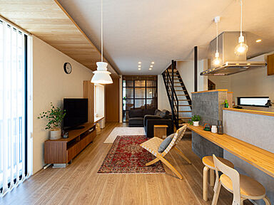 【高級注文住宅専門】zuttoの施工事例「猫と暮らす ひなたぼっこスペースのある家」の画像