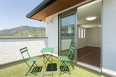 山根木材 【長期優良住宅・耐震等級3・ZEH】を標準採用の施工事例「永く愛せる家(ライフスタイルに合ったプラスα)」の画像6