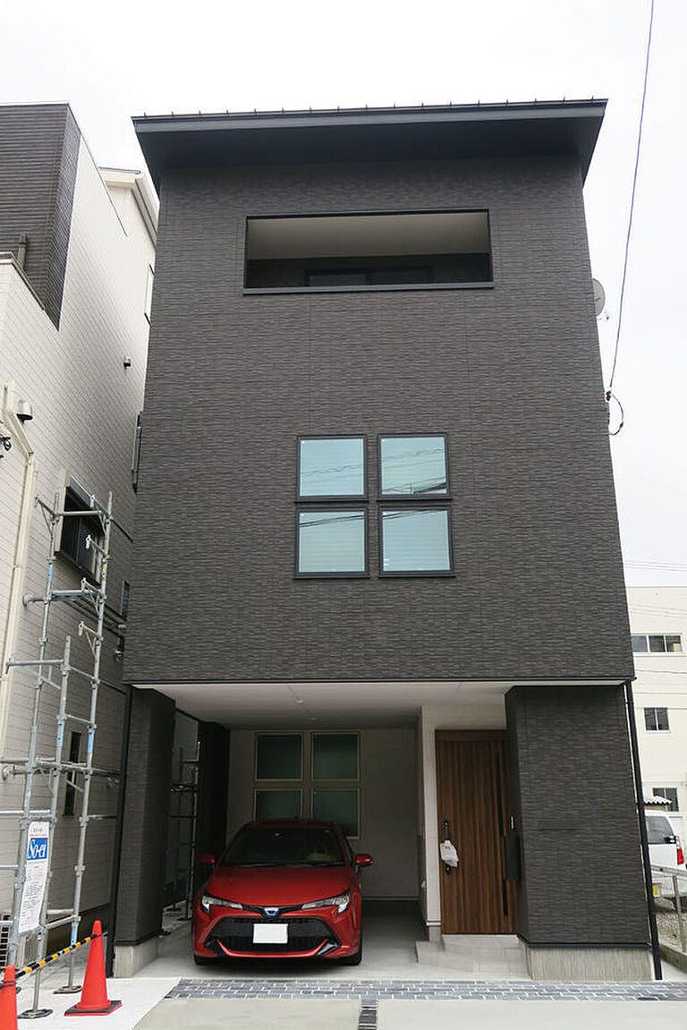 山根木材 【長期優良住宅・耐震等級3・ZEH】を標準採用の公式画像_外観2