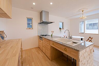 建築士夫婦とつくる家 株式会社モスハウス田端の施工事例「白と青のコントラストが美しい家-神戸市兵庫区-」の画像3