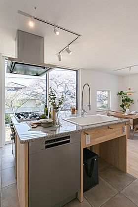 建築士夫婦とつくる家 株式会社モスハウス田端の施工事例「神戸市西区 桜並木の丘の無添加住宅」の画像3