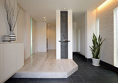 株式会社アイ工務店 東京支店の施工事例「吹抜、広い玄関、2階ホールなど、家族が繋がるゆとりの設計」の画像5