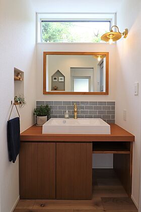 トモノ建築設計事務所 【佐久平スタジオ】の施工事例「スキップフロアのあるカフェのような家」の画像5