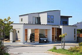 トモノ建築設計事務所 【佐久平スタジオ】の施工事例「プライバシーを確保しながら『光と風を感じる家』」のメイン画像