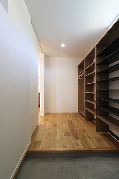 トモノ建築設計事務所 【佐久平スタジオ】の施工事例「新しい暮らし」の画像2