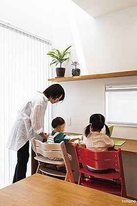 トモノ建築設計事務所 【佐久平スタジオ】の施工事例「360度どこから見てもかっこいい家」の画像6