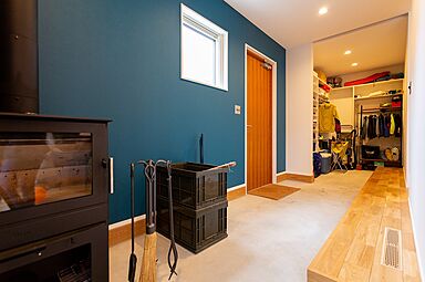 トモノ建築設計事務所 【佐久平スタジオ】の施工事例「薪ストーブが似合う家」の画像6