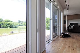 トモノ建築設計事務所 【佐久平スタジオ】の施工事例「【平屋/ペット/移住/間取り図あり】黒柴サスケと暮らす家」の画像8