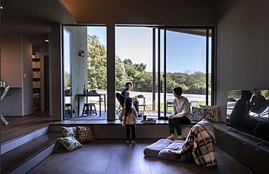 トモノ建築設計事務所 【佐久平スタジオ】の施工事例「五感を満たすアウトドアリビング」の画像2