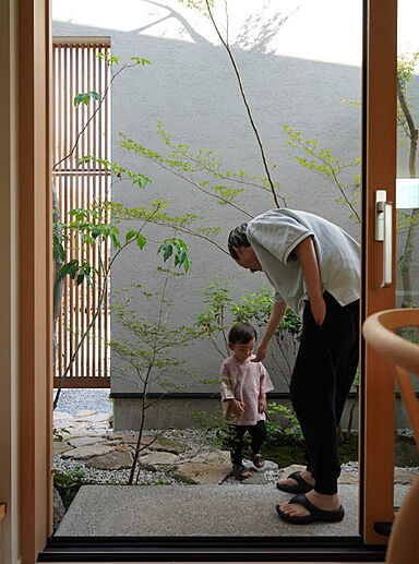 トモノ建築設計事務所 【佐久平スタジオ】の施工事例「「壁の中の庭」-光と静寂の空間-」の画像10