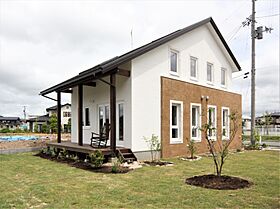 株式会社大共ホームの施工事例「Little Green House ~庭の緑が映えてヴィンテージ感の出る家~」の画像5