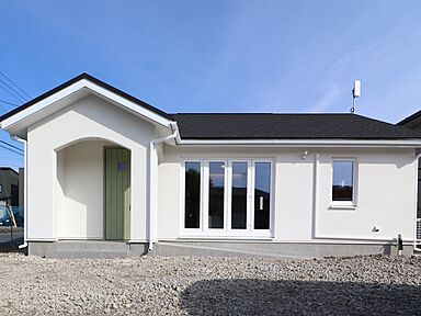 株式会社大共ホームの施工事例「優雅な自分時間を過ごす、贅沢な平屋スタイル」の画像