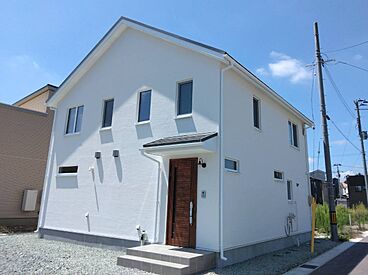 株式会社大共ホームの施工事例「明るい陽射しと木の温もりが心地いい家」の画像