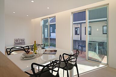 SUBLIME HOME株式会社の施工事例「【見学可能】自然にとけこむ平屋モデル【近江八幡市上田】」の画像1