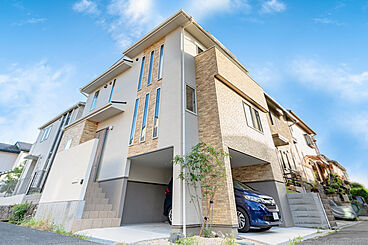 SUBLIME HOME株式会社の施工事例「【施工事例】狭小・都市型の3階建てスキップビルトインガレージ【草津市】」の画像