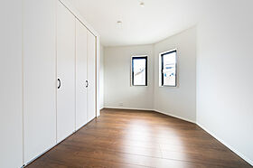 SUBLIME HOME株式会社の施工事例「【施工事例】三角形の変形敷地を活かしたインナーガレージ付きの住まい【草津市】」の画像3