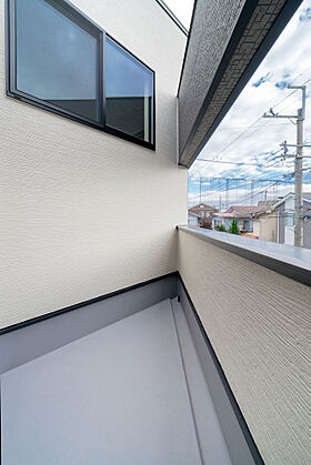 SUBLIME HOME株式会社の施工事例「【施工事例】三角形の変形敷地を活かしたインナーガレージ付きの住まい【草津市】」の画像4