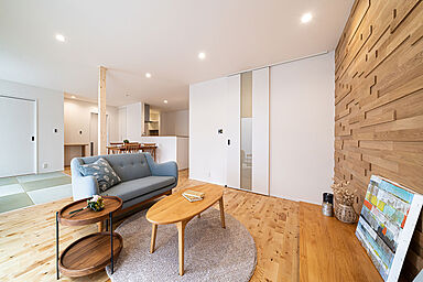 SUBLIME HOME株式会社の施工事例「【見学可能】ナチュラルで温かみを感じる住まい【湖南市菩提寺北】」の画像1