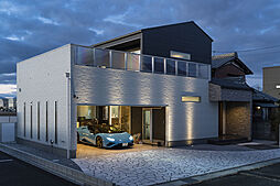 SUBLIME HOME株式会社の施工事例「【施工事例】愛車を眺めるビルトインガレージの家」の画像