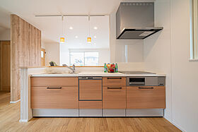 SUBLIME HOME株式会社の施工事例「【見学可能】四季折々の庭が織りなす豊かな暮らし」の画像2