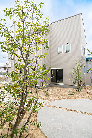 SUBLIME HOME株式会社の施工事例「【見学可能】四季折々の庭が織りなす豊かな暮らし」の画像6