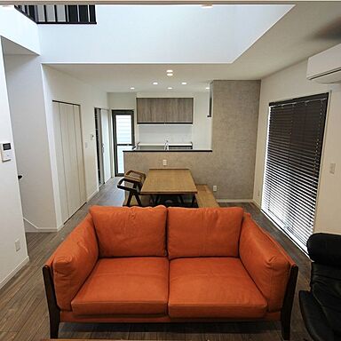 「愛ある家が、つくりたい」をスローガンにオークラハウスは2026年に設立60周年を迎えます。の施工事例「深みのあるレンガ調が特徴的な 外観のお家。」の画像5