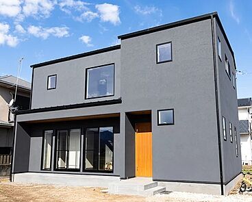 R+house小田原西/中川工務店の施工事例「四季快適な土間のある和モダンの家」の画像