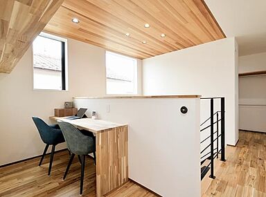 R+house小田原西/中川工務店の施工事例「暖かいカフェ風の家」の画像6