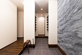 R+house小田原西/中川工務店の施工事例「すべての部屋に光が差し込む アメリカンヴィンテージスタイルのデザイン住宅」の画像1