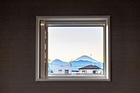 R+house小田原西/中川工務店の施工事例「すべての部屋に光が差し込む アメリカンヴィンテージスタイルのデザイン住宅」の画像6