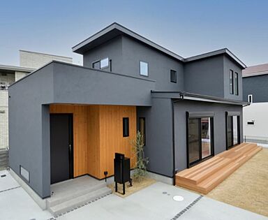 R+house小田原西/中川工務店の施工事例「北欧風な内装とキッチンにこだわりのあるお家」の画像