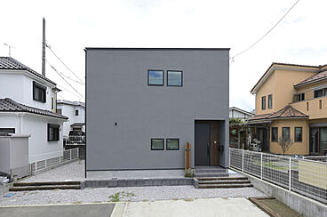 R+house小田原西/中川工務店の施工事例「それぞれの時間を楽しめる家」の画像