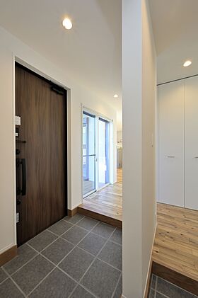 R+house小田原西/中川工務店の施工事例「家族が自然とリビングに集まる家」の画像3