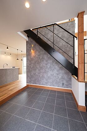 R+house小田原西/中川工務店の施工事例「光を取り込み風のめぐる家」の画像3