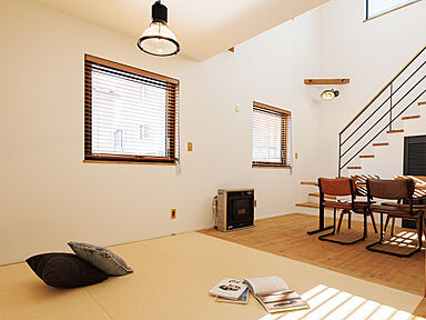 株式会社J-BASEの施工事例「J-BASE 2台ガレージの家」の画像3