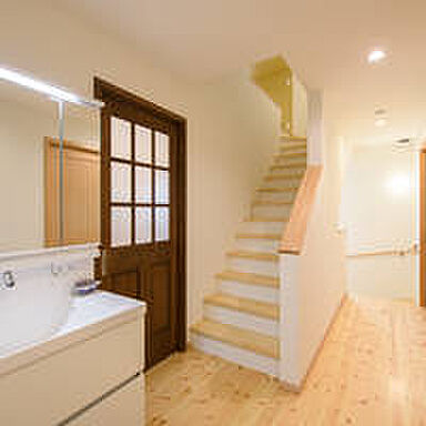 株式会社三建(Sus∞Eco Home-サスエコホーム-)の施工事例「奥様の親と暮らす二世帯住宅」の画像6