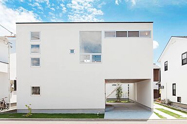 伊大建設株式会社の施工事例「空を見上げて暮らす家」の画像