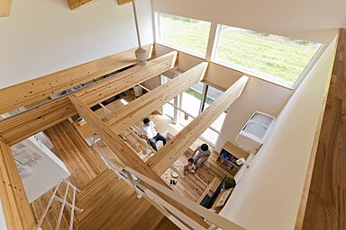 伊大建設株式会社の施工事例「木のぬくもりと開放感あふれる家」の画像