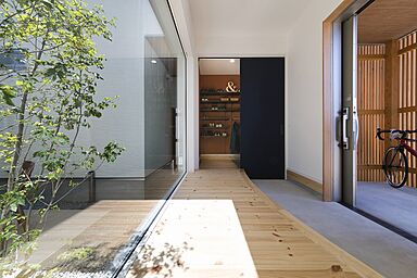 伊大建設株式会社の施工事例「家の中で空を感じて、おおらかに暮らす家」の画像5