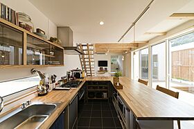 伊大建設株式会社の施工事例「色とデザインで醸し出すシャビューな空気感の家」の画像3