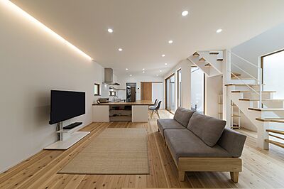 シンプルモダンスタイルのリビング 伊大建設株式会社の事例画像