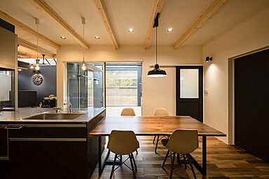 伊大建設株式会社の施工事例「五感に響く家」の画像