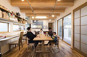 伊大建設株式会社の施工事例「家族だけが知っている青空の下で暮らせる家」の画像4