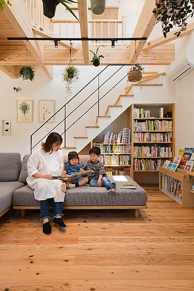 伊大建設株式会社の施工事例「こどもと一緒に暮らしを楽しむ家」の画像2